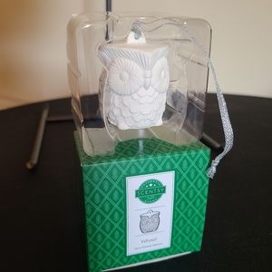 Scentsy Whoot Christmas ornament - Snowy Spruce
